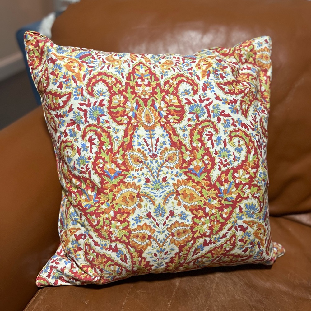 Ralph Lauren decorative pillow with removable cover NWT 100% cotton